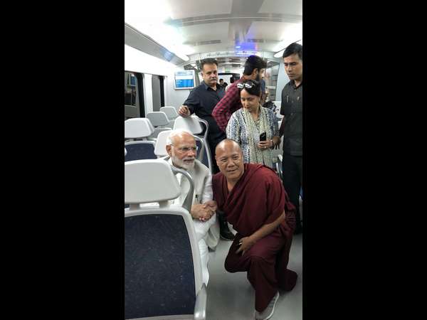 Prime minister Narendra Modi traveled in Metro today 