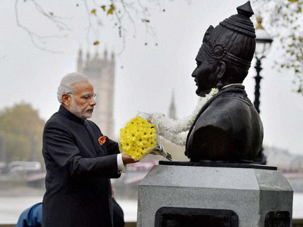  ಪ್ರಶ್ನೆ 2 : ಪುತ್ಥಳಿ ಅನಾವರಣಕ್ಕೆ ಮೋದಿ ಅನರ್ಹರೆ?