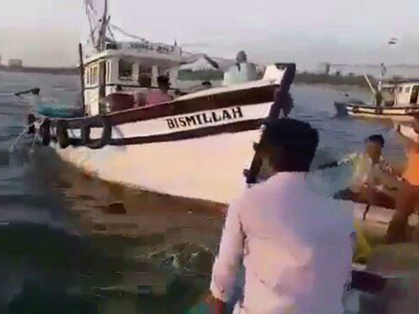 Bull trawl fishing appeared again on the coast despite a ban