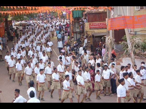 ಬಿಜೆಪಿ ಹಾಗೂ ಆರ್‌ಎಸ್‌ಎಸ್ ಕಾರ್ಯಕರ್ತರು