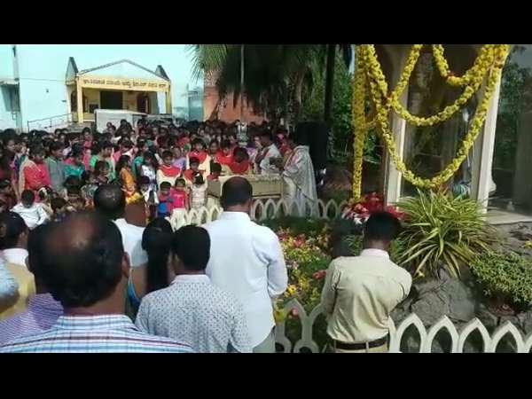  ಸಾಮೂಹಿಕ ಆಚರಣೆ 