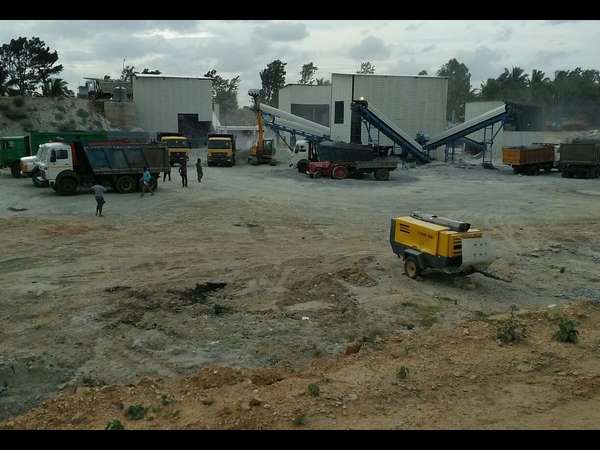  ಅಕ್ರಮ ಕಲ್ಲು ಗಣಿಗಾರಿಕೆಗೆ ನಿಷೇಧ ಹೇರಿ 