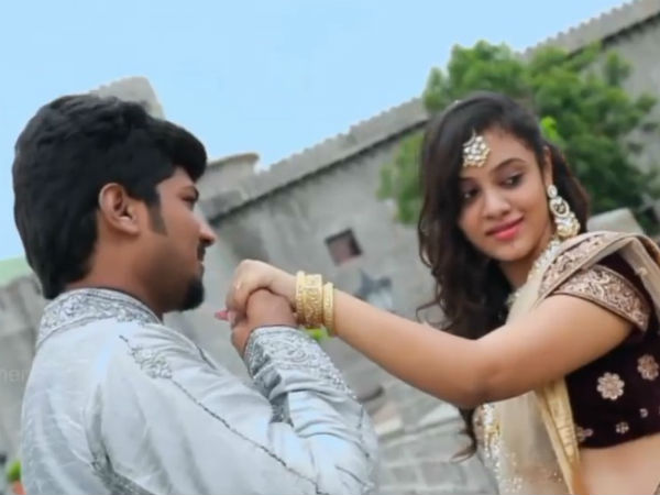 ಜೋಡಿಯನ್ನು ಒಪ್ಪಿಕೊಂಡಿದ್ದ ಪ್ರಣಯ್ ಕುಟುಂಬಸ್ಥರು ಜೋಡಿಯನ್ನು ಒಪ್ಪಿಕೊಂಡಿದ್ದ ಪ್ರಣಯ್ ಕುಟುಂಬಸ್ಥರು