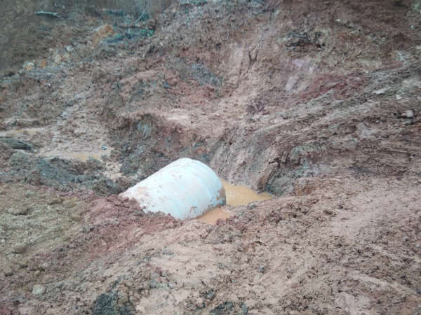 ತುರ್ತಾಗಿ ರಸ್ತೆ ದುರಸ್ಥಿ