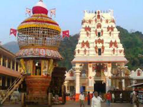 ಸುಬ್ರಹ್ಮಣ್ಯ ದೇವಾಲಯಕ್ಕೂ ನರಸಿಂಹ ಮಠಕ್ಕೂ ಸಂಬಂಧವಿಲ್ಲ