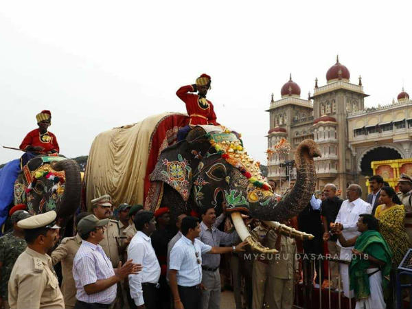  ಸಂಪೂರ್ಣ ತೊಡಗಿಸಿಕೊಂಡ ಸಚಿವರು 