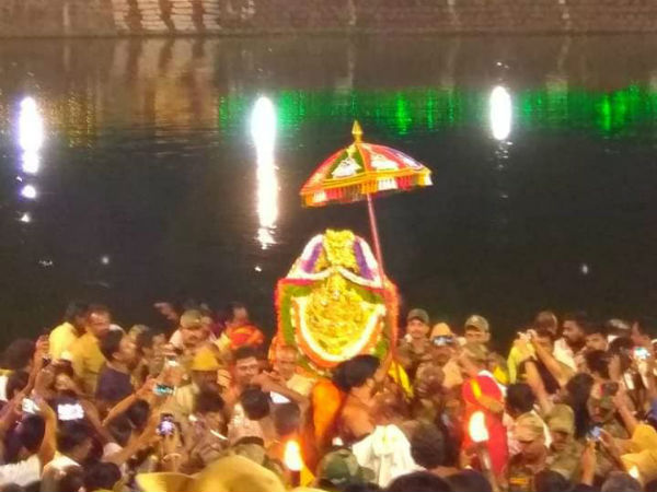 Chamundeshwari Devi theppotsava celebrated in Mysuru