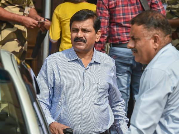 ವರ್ಗಾವಣೆಯನ್ನು ಟೀಕಿಸಿದ ಸುಪ್ರೀಂ ವರ್ಗಾವಣೆಯನ್ನು ಟೀಕಿಸಿದ ಸುಪ್ರೀಂ