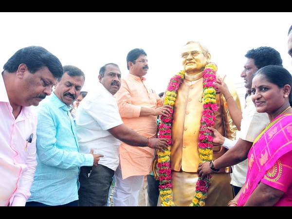 ಬೊಮ್ಮನಹಳ್ಳಿ ಶಾಸಕ ಸತೀಶ್ ರೆಡ್ಡಿ ಮಾತನಾಡಿ