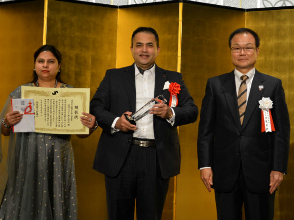 ಔಟ್‍ಸ್ಟ್ಯಾಂಡಿಂಗ್ ಅವಾರ್ಡ್ ಫಾರ್ ಕರೇಜಿಯಸ್ ಎಕ್ಸಿಕ್ಯೂಟಿವ್