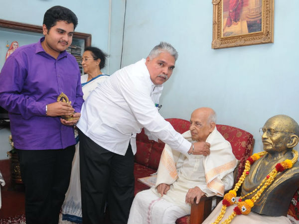 ಗಾಂಧಿ ಪ್ರಭಾವಕ್ಕೆ ಸಾಕ್ಷಿ