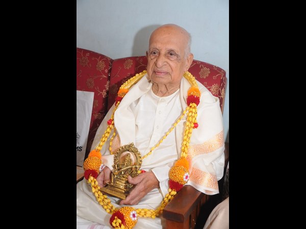 ಪ್ರೀತಿ ಮತ್ತು ವಿಶ್ವಾಸದಿಂದ ಅನುಭವಿಸಿ