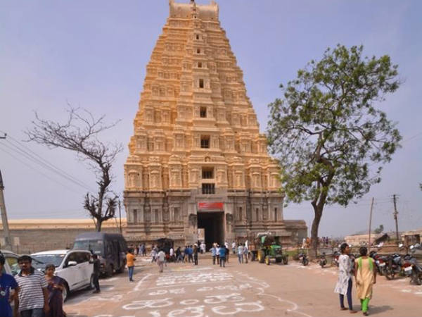 ವಸ್ತ್ರ ಸಂಹಿತೆ ಜಾರಿಗೆ