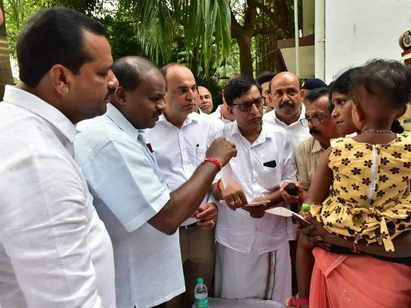 ಗ್ರಾಮ ಪಂಚಾಯ್ತಿ ನನ್ನ ಮನೆ ಕೆಡವಿದೆ 