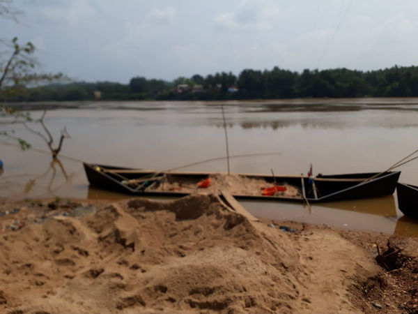 Bantawala police raid illegal sand depot