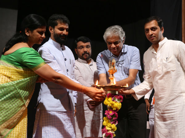 ಖ್ಯಾತ ರಂಗಕರ್ಮಿ ಪ್ರಕಾಶ್ ಬೆಳವಾಡಿ ಮಾತನಾಡಿ