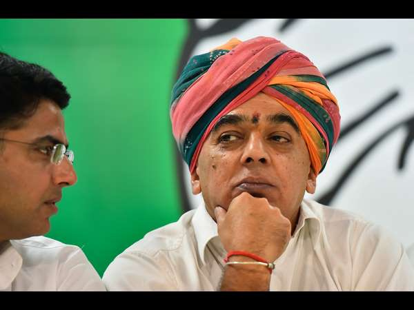 ಕಾಂಗ್ರೆಸ್ ಸೇರಿದ ಮನ್ವೇಂದ್ರ ಸಿಂಗ್ 