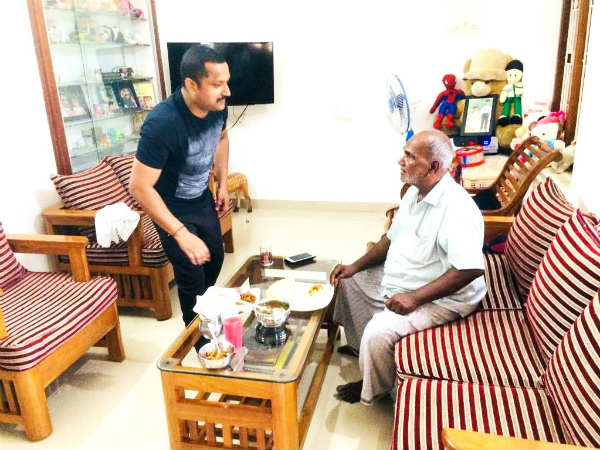 DK cop sets himself as an example in by giving shelter to the needy