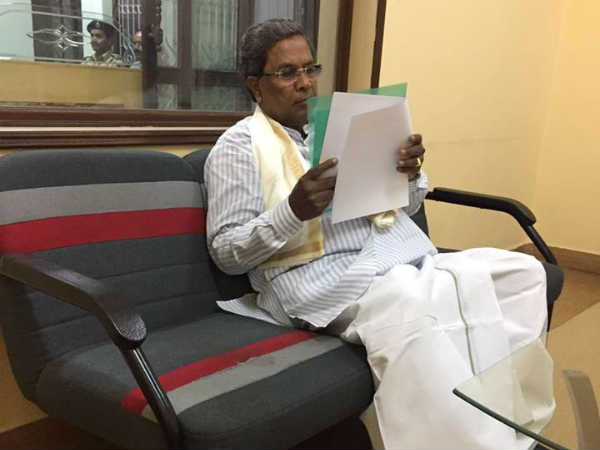 ಬಿಜೆಪಿ ವಿರುದ್ದ ಮತ್ತೆ ಭರ್ಜರಿ ಫಾರಂಗೆ ಮರುಳಿದ ಸಿದ್ದರಾಮಯ್ಯ ಬಿಜೆಪಿ ವಿರುದ್ದ ಮತ್ತೆ ಭರ್ಜರಿ ಫಾರಂಗೆ ಮರುಳಿದ ಸಿದ್ದರಾಮಯ್ಯ