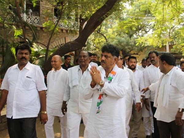 ಶ್ರೀರಾಮುಲು/ಡಿಕೆ ಶಿವಕುಮಾರ್ ಪ್ರತಿಷ್ಠೆ
