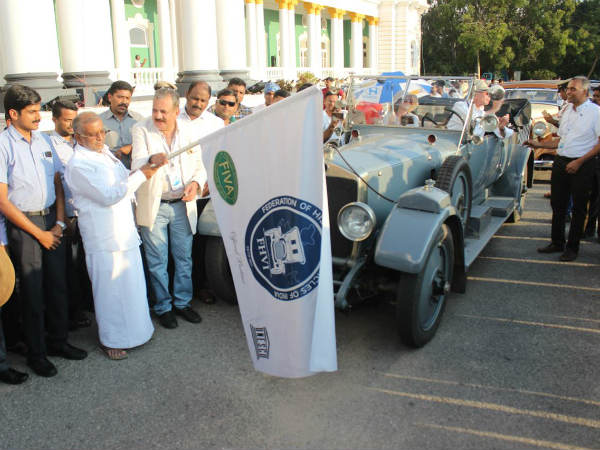 Minister GT Deve Gowda inaugurated the Vintage Car Festival 