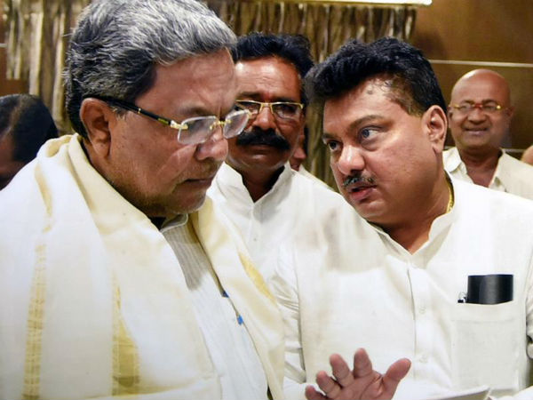 ಸಂಪುಟ ಸಭೆಗೆ ಗೈರು ಬೆದರಿಕೆಗೆ ಮಣಿದ ಕೈ