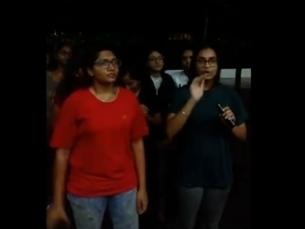 ಚಡ್ಡಿ ಧರಿಸಿದ್ದಕ್ಕೆ ವೇಶ್ಯೆ ಎಂದು ಜರಿಯಲಾಗಿತ್ತು