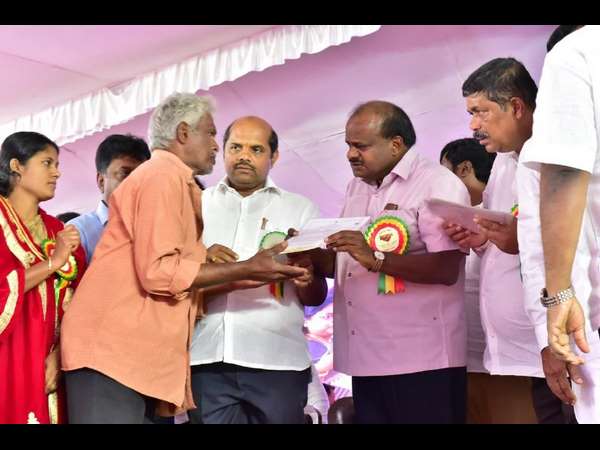 ರಾಜ್ಯದಲ್ಲಿ ಒಟ್ಟು 4.50 ಲಕ್ಷ ಬೀದಿ ವ್ಯಾಪಾರಿಗಳು 