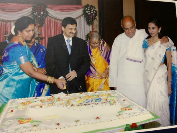 ಗಾಯನ ಸಮಾಜದಲ್ಲಿ ಆರತಕ್ಷತೆಯಿತ್ತು ಗಾಯನ ಸಮಾಜದಲ್ಲಿ ಆರತಕ್ಷತೆಯಿತ್ತು