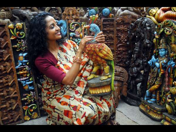 ಮುತ್ತಿನ ಆಭರಣದ ಕುಂಕುಮ ಬಾಕ್ಸ್ ಮುತ್ತಿನ ಆಭರಣದ ಕುಂಕುಮ ಬಾಕ್ಸ್