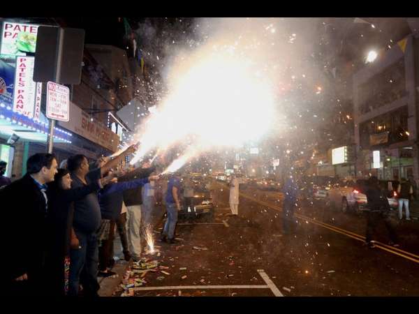 ಮನವಿ ಬಳಿಕವೂ ಪಟಾಕಿ ಹೊಡೆದರು