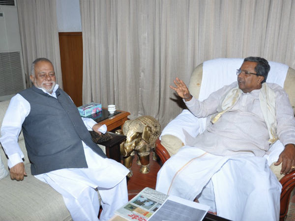 ಸಿದ್ದರಾಮಯ್ಯ ಜಾತಿ ರಾಜಕಾರಣ ಮಾಡುತ್ತಿದ್ದಾರೆ