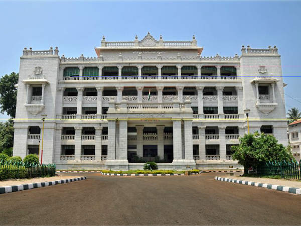 ಅಧಿಸೂಚನೆ ಓದಿಕೊಳ್ಳಿ