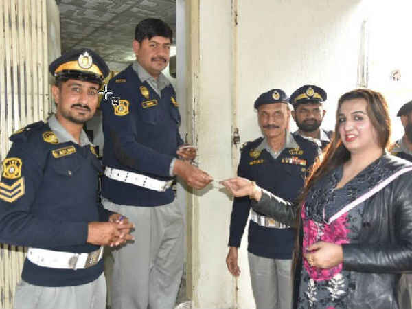 Transgender woman issued driving license, in a first for Pakistan