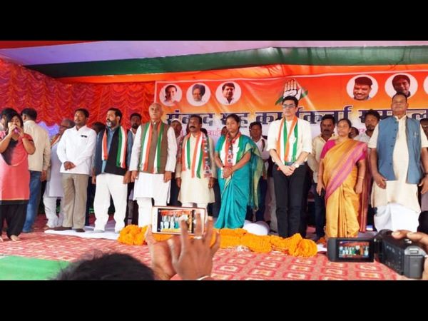 Jarkhand Former CM Madhu Khoda joins congress