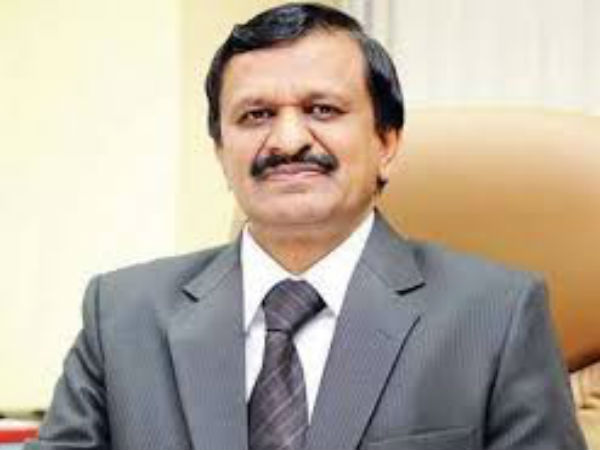 ನನ್ನ ಮಾವನವರದ್ದು ದೈವಭಕ್ತ ಕುಟುಂಬ ನನ್ನ ಮಾವನವರದ್ದು ದೈವಭಕ್ತ ಕುಟುಂಬ