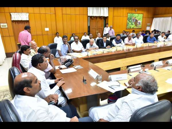 ಮೊತ್ತ ಪಾವತಿಸುವುದು ಮಾಲೀಕರ ಬದ್ಧತೆ