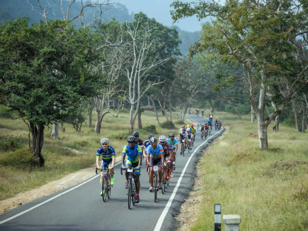 ಎಂಟು ದಿನಗಳ ಸೈಕ್ಲಿಂಗ್ ಪ್ರಯಾಣ ಎಂಟು ದಿನಗಳ ಸೈಕ್ಲಿಂಗ್ ಪ್ರಯಾಣ