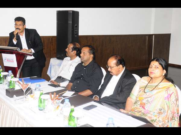  ರಾಷ್ಟ್ರಗೀತೆಯೊಂದಿಗೆ ಸಭೆ ಮುಕ್ತಾಯ 