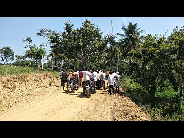 ಗ್ರಾಮಸ್ಥರ ಪ್ರತಿಭಟನೆ 