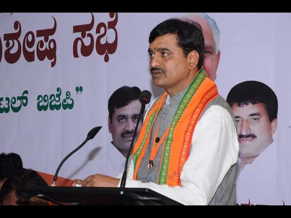 ರುದ್ರೇಶ್ ಆಕಾಂಕ್ಷಿಯಾಗಿದ್ದರು 