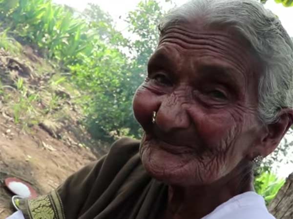 ಲಕ್ಷಾಂತರ ಅಭಿಮಾನಿಗಳು ಇದ್ದರು ಲಕ್ಷಾಂತರ ಅಭಿಮಾನಿಗಳು ಇದ್ದರು