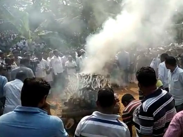 ಸರ್ಕಾರಿ ಗೌರವ 