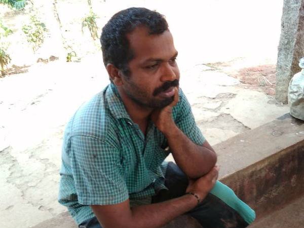 ತಂದೆ ತಾಯಿಗಳ ಸಮಾಧಿ ಪಕ್ಕದಲ್ಲೇ ತಂದೆ ತಾಯಿಗಳ ಸಮಾಧಿ ಪಕ್ಕದಲ್ಲೇ