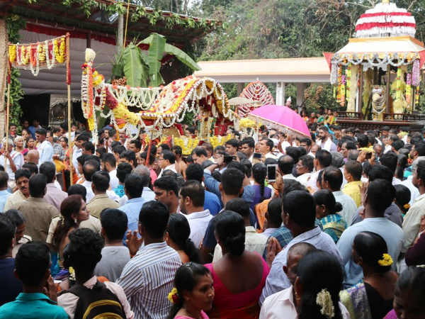 ಶ್ರೀ ಕಟೀಲಿಗೆ ಭೇಟಿ 