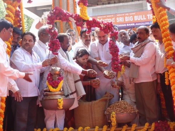 Many recall late Ananth Kumar at Kadalekai Pareeshe 
