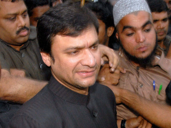 ಸಹೋದರನ ನೆರವಿಗೆ ನಿಂತ ಅಕ್ಬರುದ್ದಿನ್! 