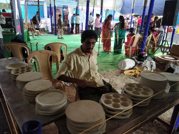 ಪ್ರತಿ ಪಾತ್ರೆ ತಯಾರಿಸಲು ಒಂದೂವರೆ ಗಂಟೆ