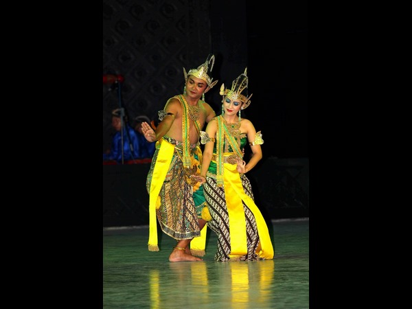 ಆತ್ಮವೇ ರಾಮ ಮನಸ್ಸೇ ಸೀತೆ