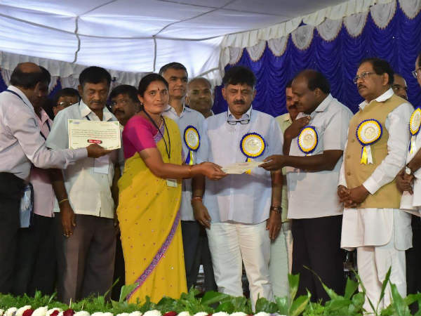 ಸಾಲಮನ್ನಾ ಆಗುತ್ತಿದೆ